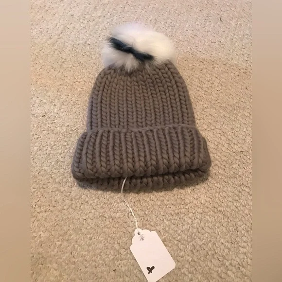 Eugenia Kim | Accessories | Eugenia Kim Hat Nwt Grey Fox Pom  display picture 3